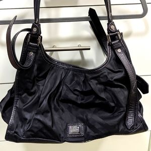 Black Burberry Ashmore